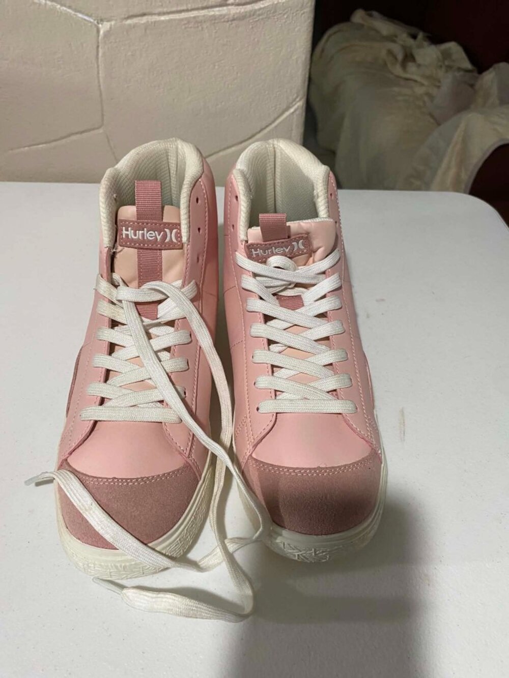 Hurley Pastel Pink High Top Lace-Up Sneakers - Excellent Condition